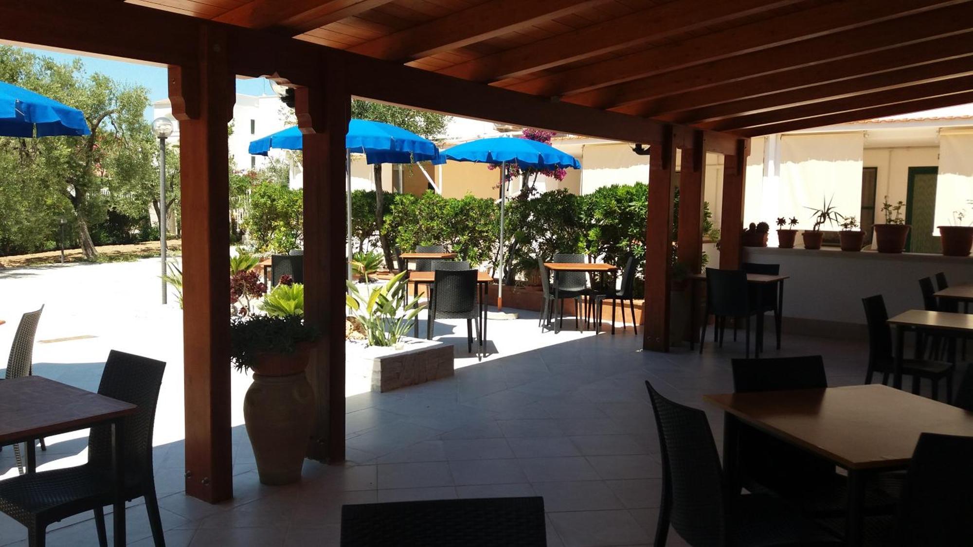 Hotel Residence Villa Ascoli Vieste Bagian luar foto