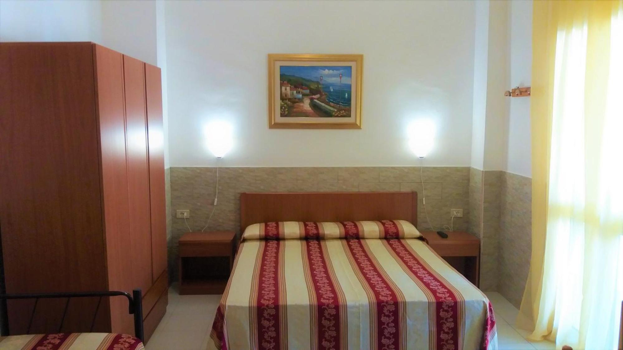 Hotel Residence Villa Ascoli Vieste Bagian luar foto
