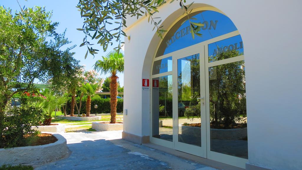 Hotel Residence Villa Ascoli Vieste Bagian luar foto