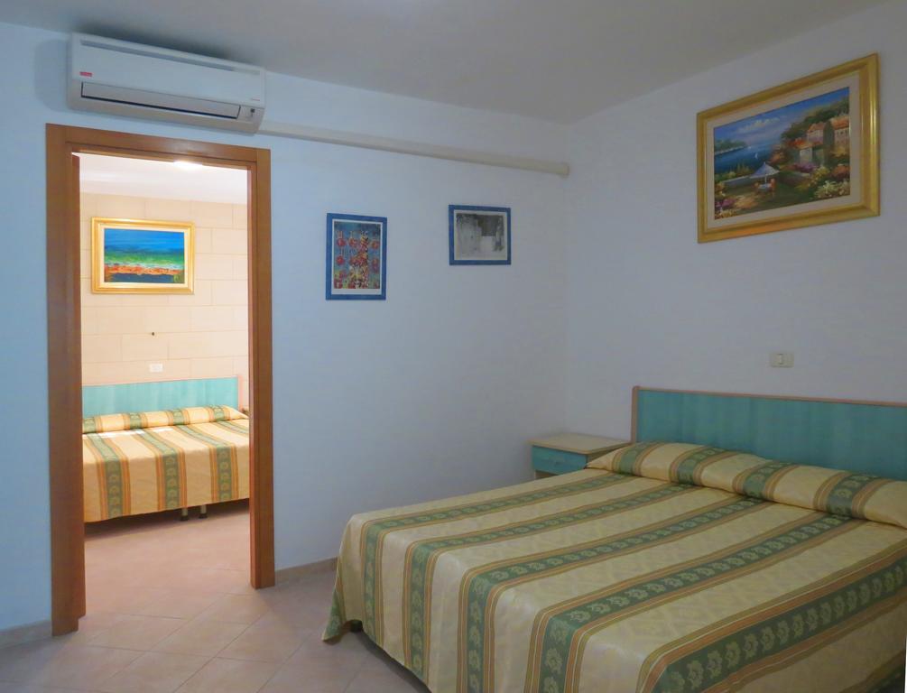 Hotel Residence Villa Ascoli Vieste Bagian luar foto